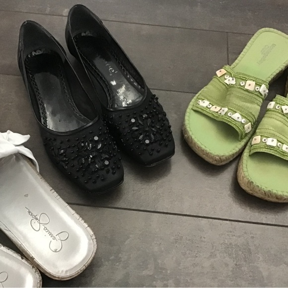 Bundle of Shoes - Picture 2 of 7